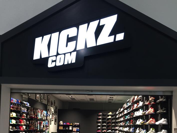 Kickz store top