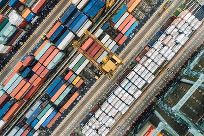 Port logistics - Chuttersnap - Unsplash