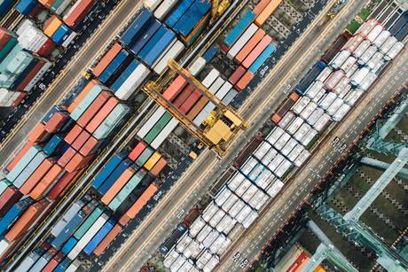 Port logistics - Chuttersnap - Unsplash